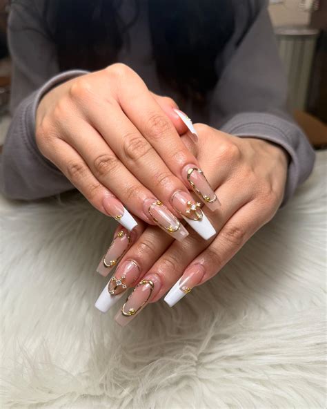 nail tech 8 chicago (@nailtech8_chicago) • Instagram photos and videos