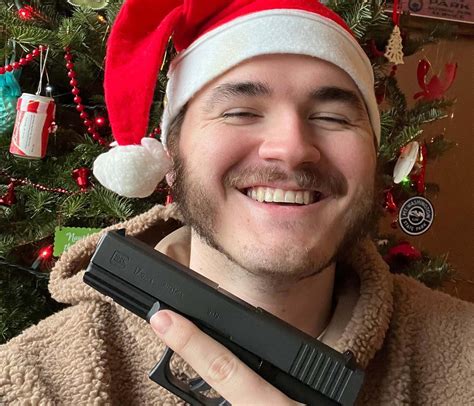 Jschlatt Net Worth 2025: Shocking Fortune Revealed - CEOColumn