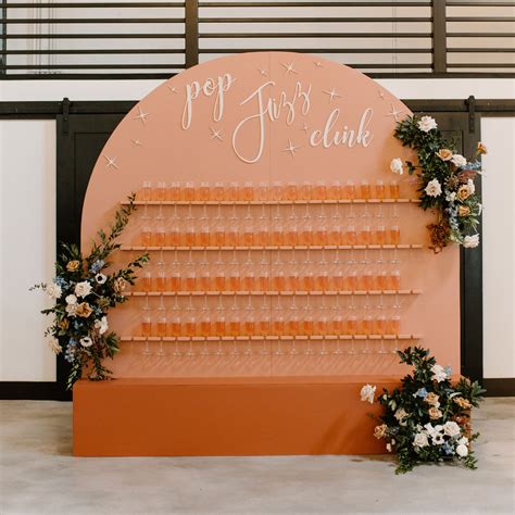 17 Best Champagne Glasses That Are Absolutely Stunning