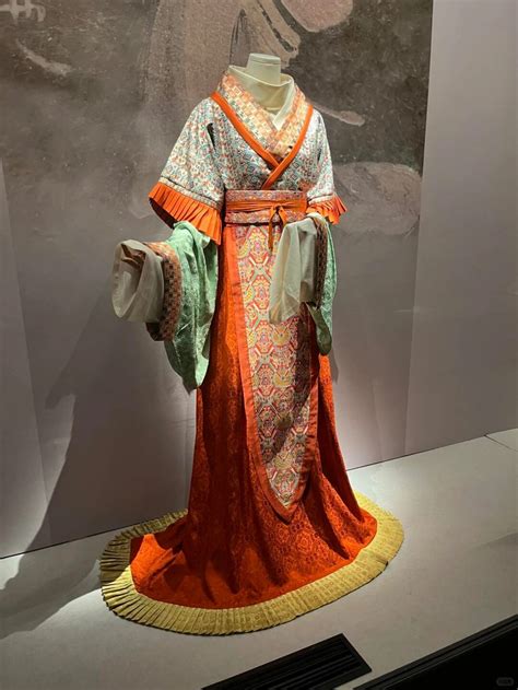 Tang Dynasty Clothing 2026