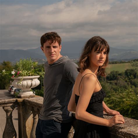 Daisy Edgar-Jones reveals how she hid those Normal People sex scenes ...