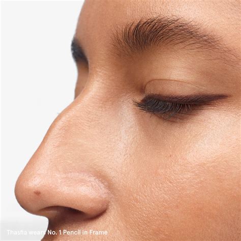 Glosiier No 1. Pencil Creamy Long-Wearing Eyeliner - Consumos da Martina