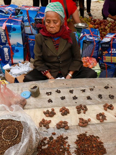 Women+Bending+Over+In+Thong+Bikini Photos, Download The BEST Free Women ...