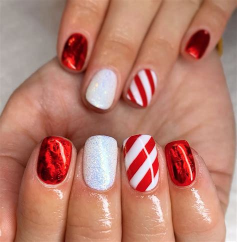 15 Delightful Holiday Nail Designs | Festival nails, Christmas gel ...