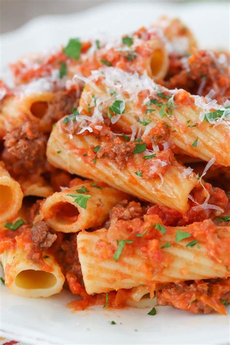 Easy Meat Sauce Pasta Recipe at Willie Terrell blog