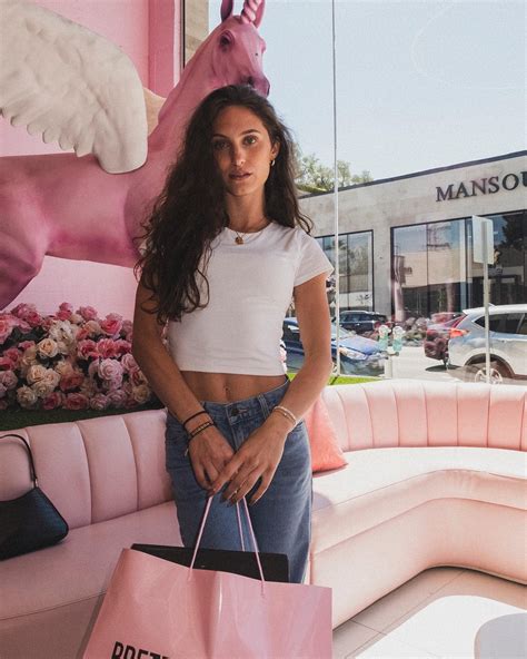 ℎ𝑎𝑛𝑛𝑎ℎ | 2025 is my turn 😌 | Instagram