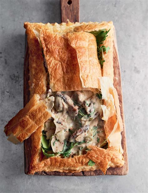 Jamie Oliver Chicken and Mushroom Puff Pie Recipe | One Pan Wonders C4