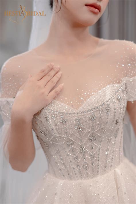"STELLA WEDDING DRESS" LỘNG LẪY NHƯ NHỮNG VÌ SAO