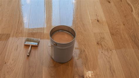 A Comparison of Oil vs Water Based Polyurethane: Which One Is Better ...