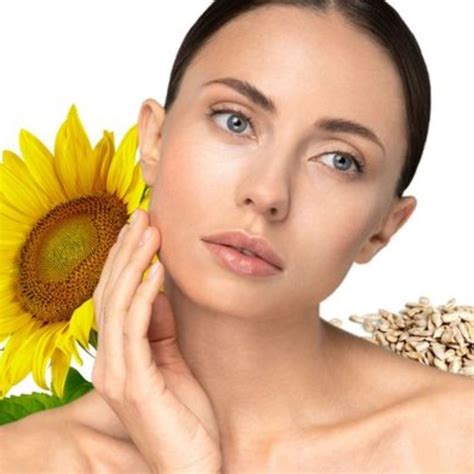 Using Sunflower Oil For Skin | The Top 4 Benefits