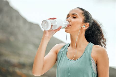 Husband tried to save wife who died from drinking too much water