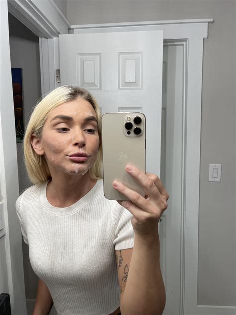 He covered my pretty face | Scrolller