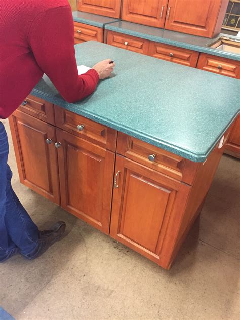 Selling Used Kitchen Cabinets - Make It a Profitable Win/Win!