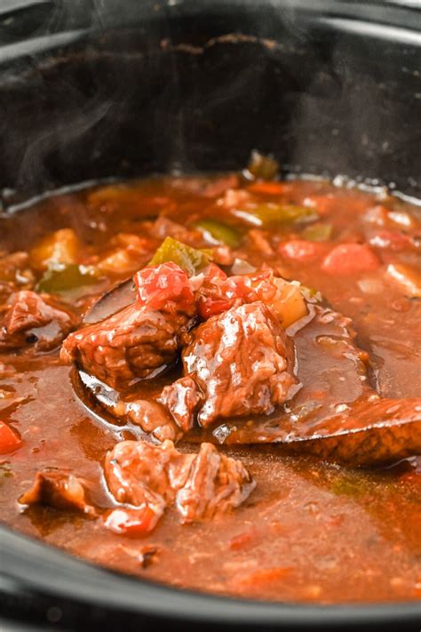 Slow Cooker Hungarian Goulash - The Magical Slow Cooker