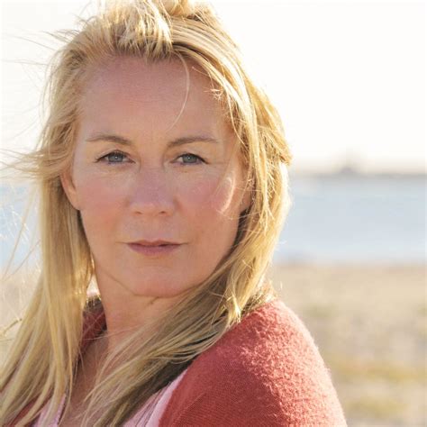 Santa Cruz’s Lara Love Hardin Used Writing and Comedy to get from the ...