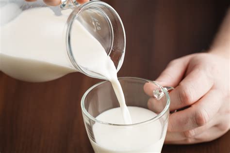 Are there antibiotics and growth hormones in Canadian milk? - BC Dairy