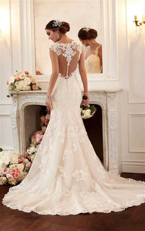 Vintage Style Lace Wedding Dress