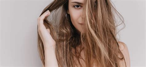 What is Frizz? Causes and Solutions | FRIZZY HAIR, HAIR PRODUCT and ...