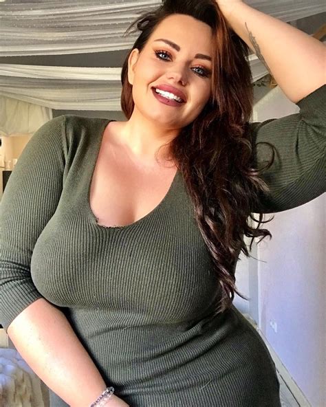 List 92+ Pictures Images Of Curvy Models Completed