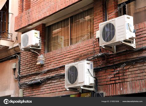 Air Conditioning Third Floor Apartment at Charles Dunaway blog