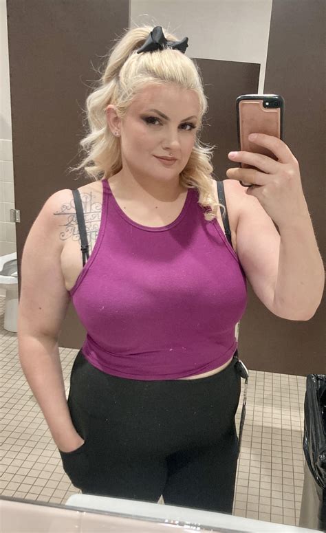 Mom and wife with a full time job! 5’3” 185 lbs! Size 12-14, 31F : r/midsizewomen