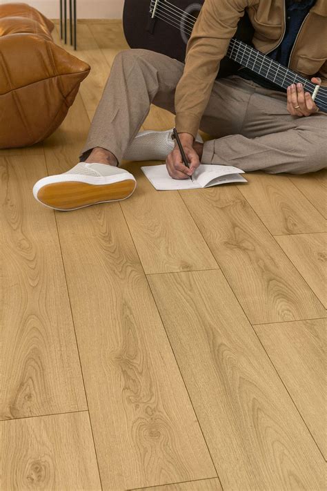 Buy Premium Floors Quick-Step Classic Laminate Sandy Oak