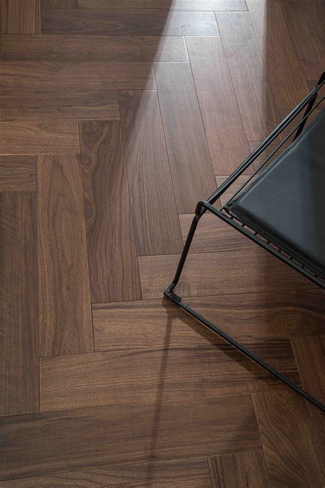 Wholesales American Walnut Herringbone Engineered Flooring, American ...