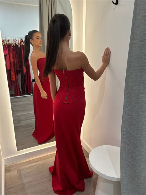 Louie gown hntr the label wine – Hire Me AU