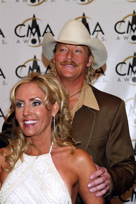 Alan Jackson'S Wife Talks About Forgiving His Infidelities - VAQYTO