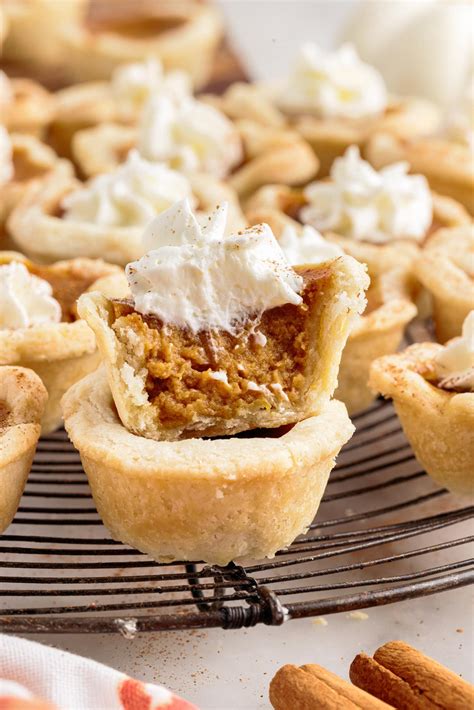 Mini Pumpkin Pies - Amanda's Cookin' - Pies & Tarts