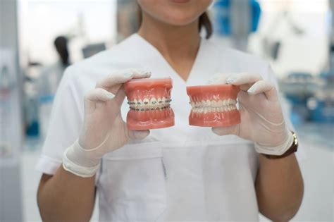 Dentist vs Orthodontist: Choosing the Right Specialist