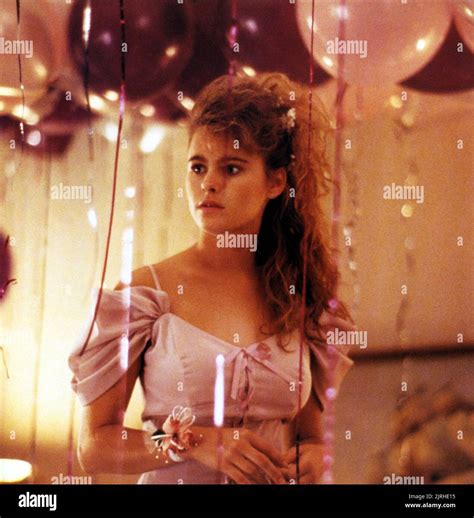 Ami Dolenz Feet