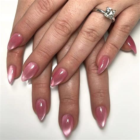 Pink Cat-Eye Nails Might Just Be the Prettiest Version Yet - NewBeauty