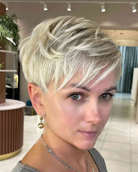 21 Trendiest Layered Pixie Haircuts for Thick Hair