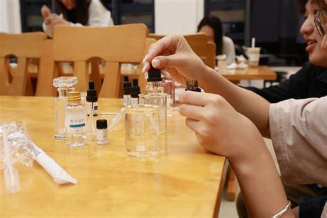 CKYC DIY Perfume Workshop - Choi Kai Yau College | University of Macau