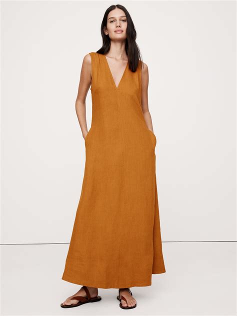 Linen V-Neck Maxi Dress | Banana Republic