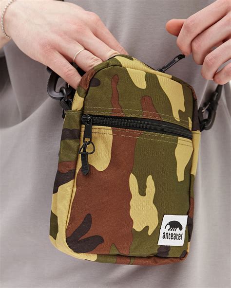 Сумка Anteater Crossbody Camo купить недорого в Москве LCLS.ru