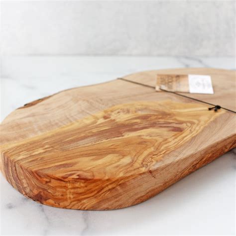 Olive Wood Cutting Board – TASTE.online