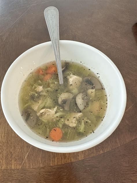 How many calories in this bowl of chicken + vegetable soup? : r ...