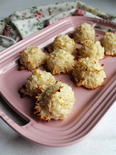 Coconut Macaroons with Condensed Milk - Cooking With Carlee