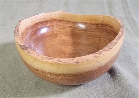 Small wood bowl – Valley View Woodworks