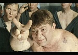 Создать мем "доцент моргалы выколю, джентльмены удачи леонов ...