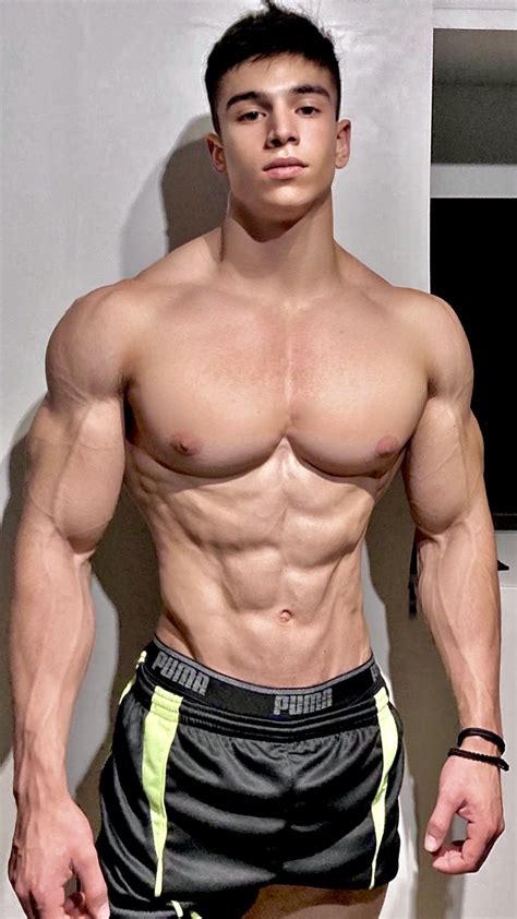 Gym Guys, Gym Men, Ripped Body, Muscle Boy, Hard Men, Male Fitness Models, Hot Men Bodies, Big ...