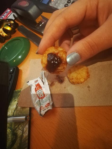 What Happens If You Eat Expired Ketchup? - What Happens Iff