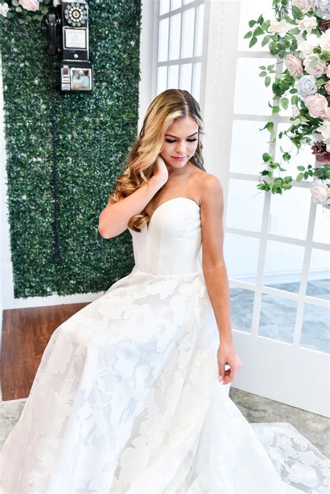 Austin | Isabella Grace Bride Bridal | Harrisonburg, VA