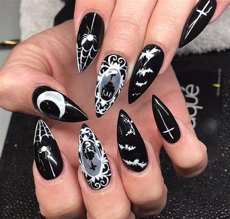 Gothic Nails Art