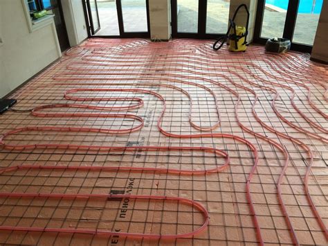 Этапы установки водяного теплого пола в квартире