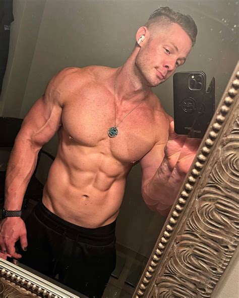 Brandon W Jones (@brandonwjones) • Instagram photos and videos