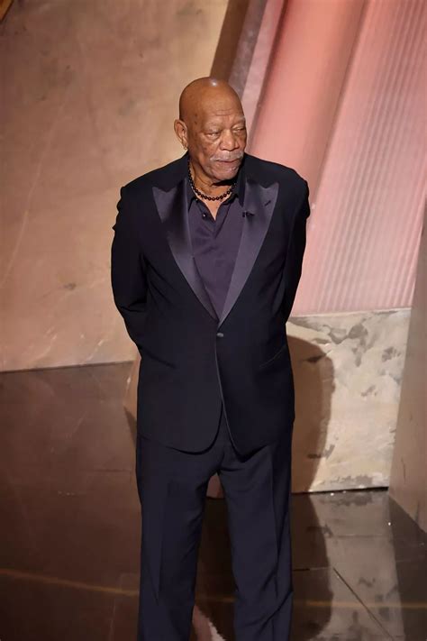Morgan Freeman's glove explained after tearful Oscars tribute ...