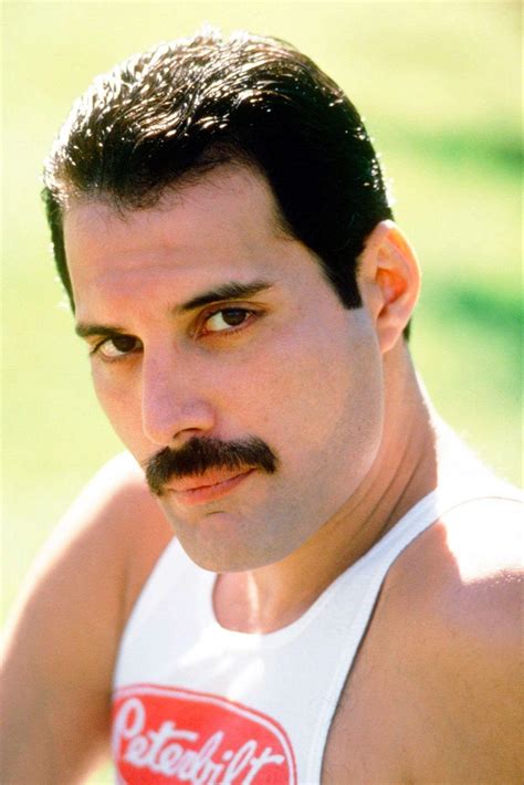 Freddie Mercury - FilmAffinity